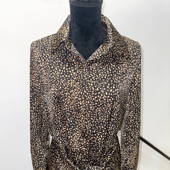 Vici Soft Looks Printed Satin Wrap Mini Dress - Picture 3 of 10